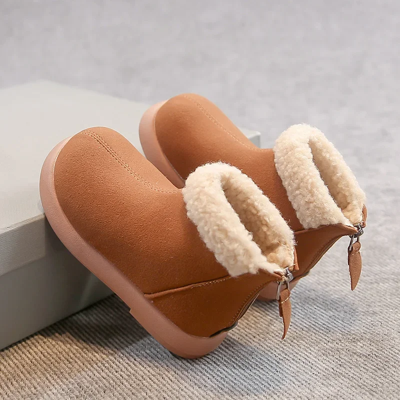 

Детские повседневные короткие ботинки для девочек, зима 2024, новая мода в корейском стиле, нескользящие универсальные ботильоны принцессы на мягкой подошве