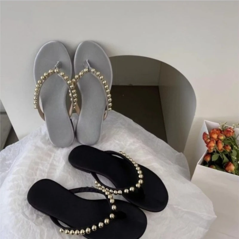 2026 Summer Fashion Pearls Beach Flip Flops for Women Clip Toe Flat Slides Sandals Woman Comfortable Non Slip Outdoor Slippers view 6