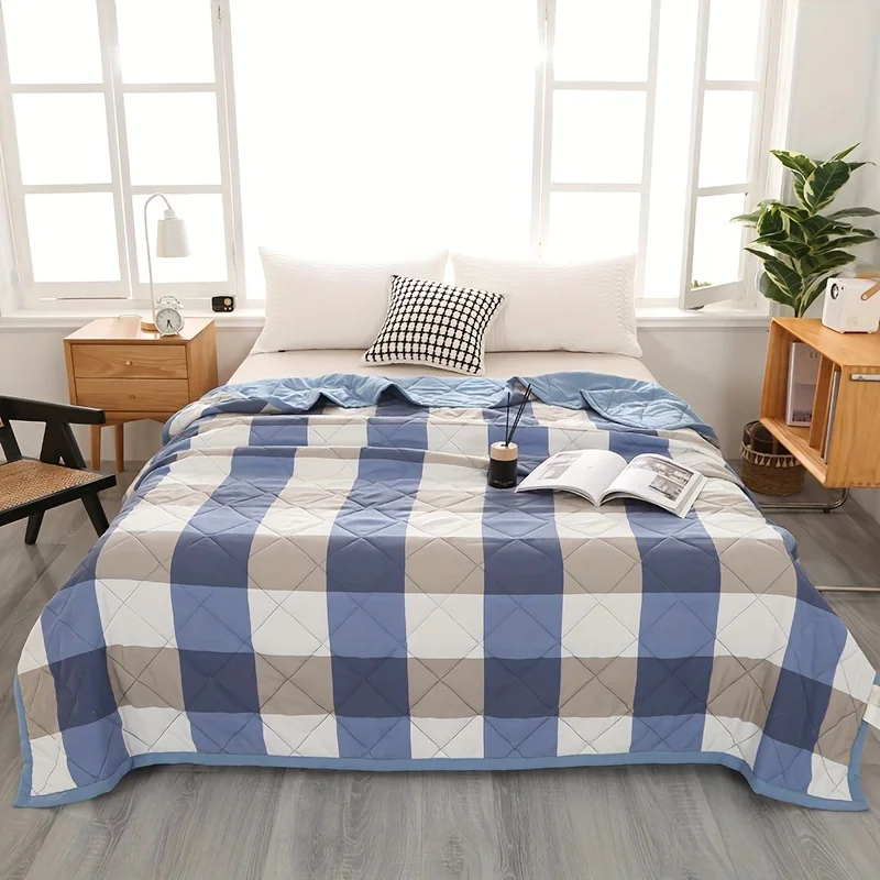 Ultra-Soft Plaid Stripe Design Quilt Lightweight Comforter With Soundwave technology Embossed Fabric Machine Washable