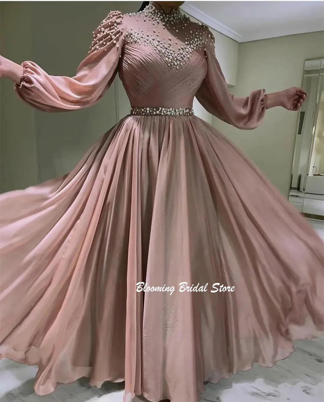 Elegant High Neckline Pearl Beaded Evening Dresses for Women Long Sleeves Muslim Floor Length Formal Party Gowns