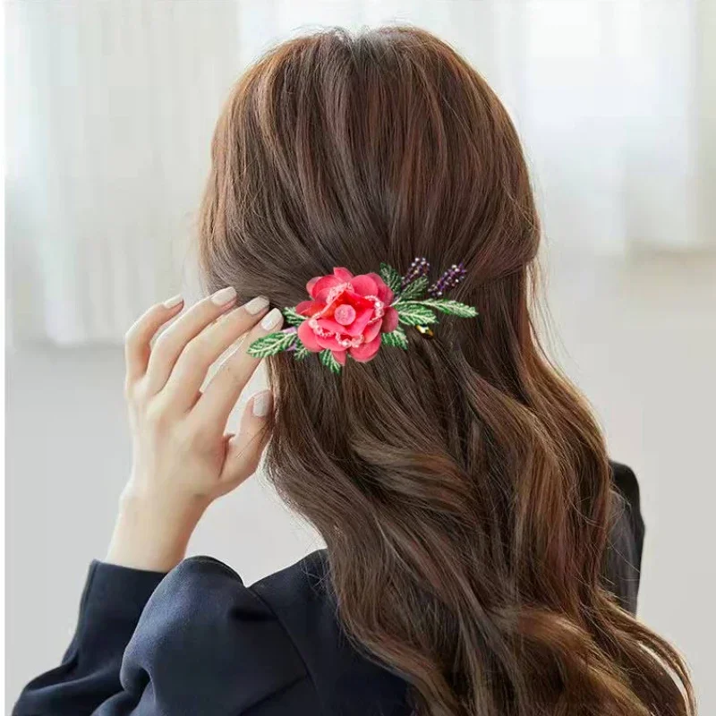 Elegantes Garn Blumen blatt Haarnadel Haarschmuck für Frauen Retro Rückseite des Kopfes Schachtel halm Feder clip Mamas Kopf bedeckung Tiara