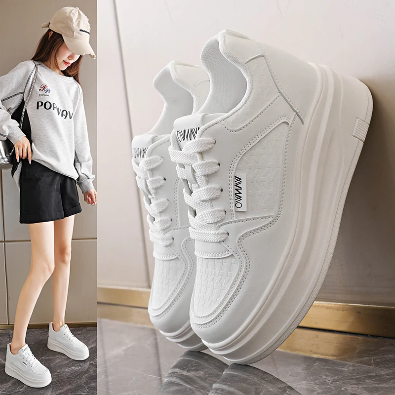 

2025 New Women's Chunky Platform Sneakers 5.5CM Heel Lace Up Casual Shoes with Rubber Outsole for Daily Wear