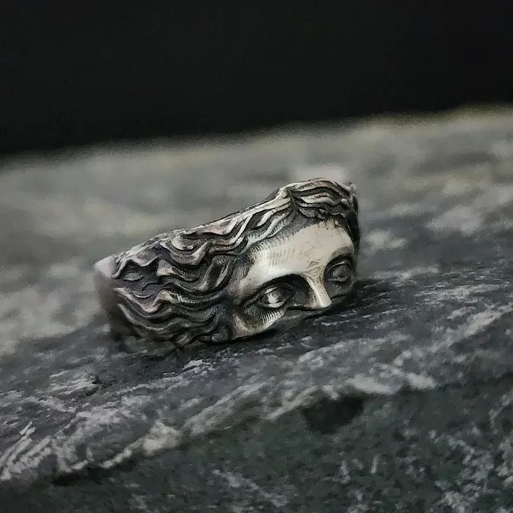 Vintage half gezicht sculptuur mode ring uniek ontwerp voor dames heren geschikt voor herdenkingsgeschenken festivalcadeaus en dagelijks