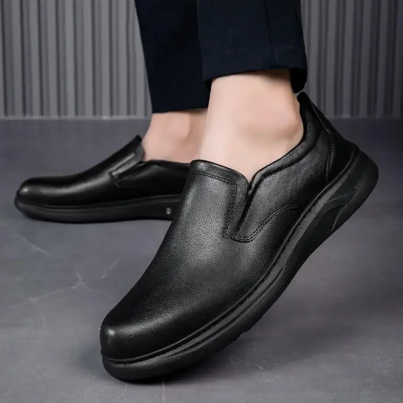 Mocassins en cuir britannique pour hommes, mocassins à une pédale, chaussures d'été, nouveau, 2025