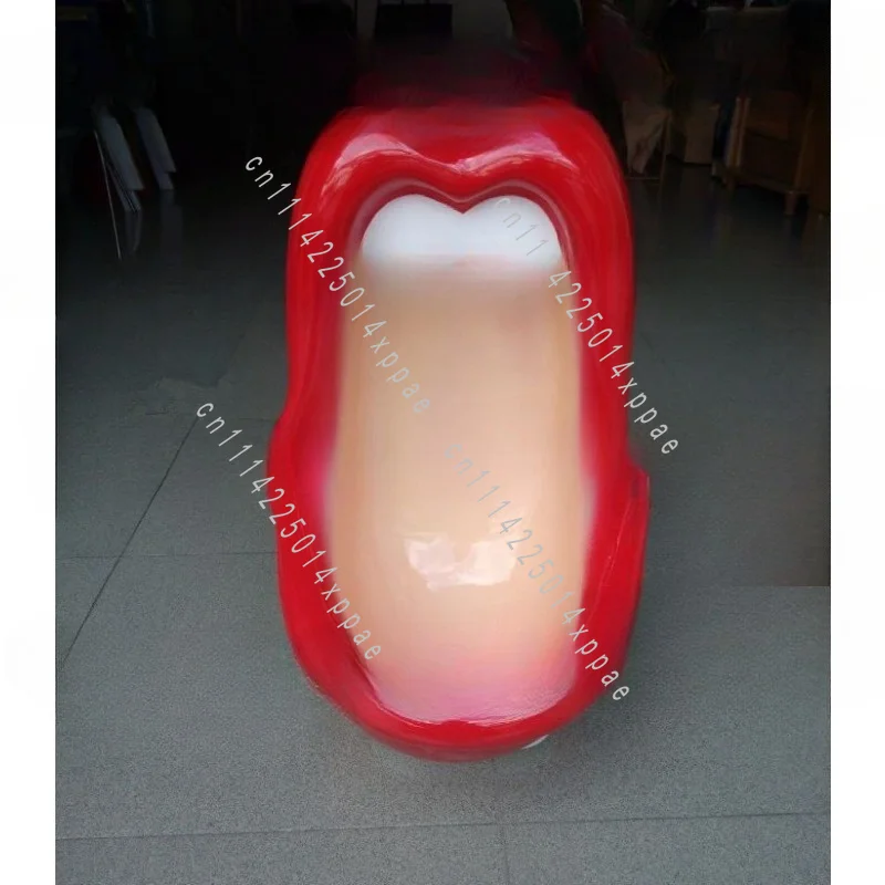 Different Creative Beauty Red Lips Human Mouth Urinal Toilet Bucket Is