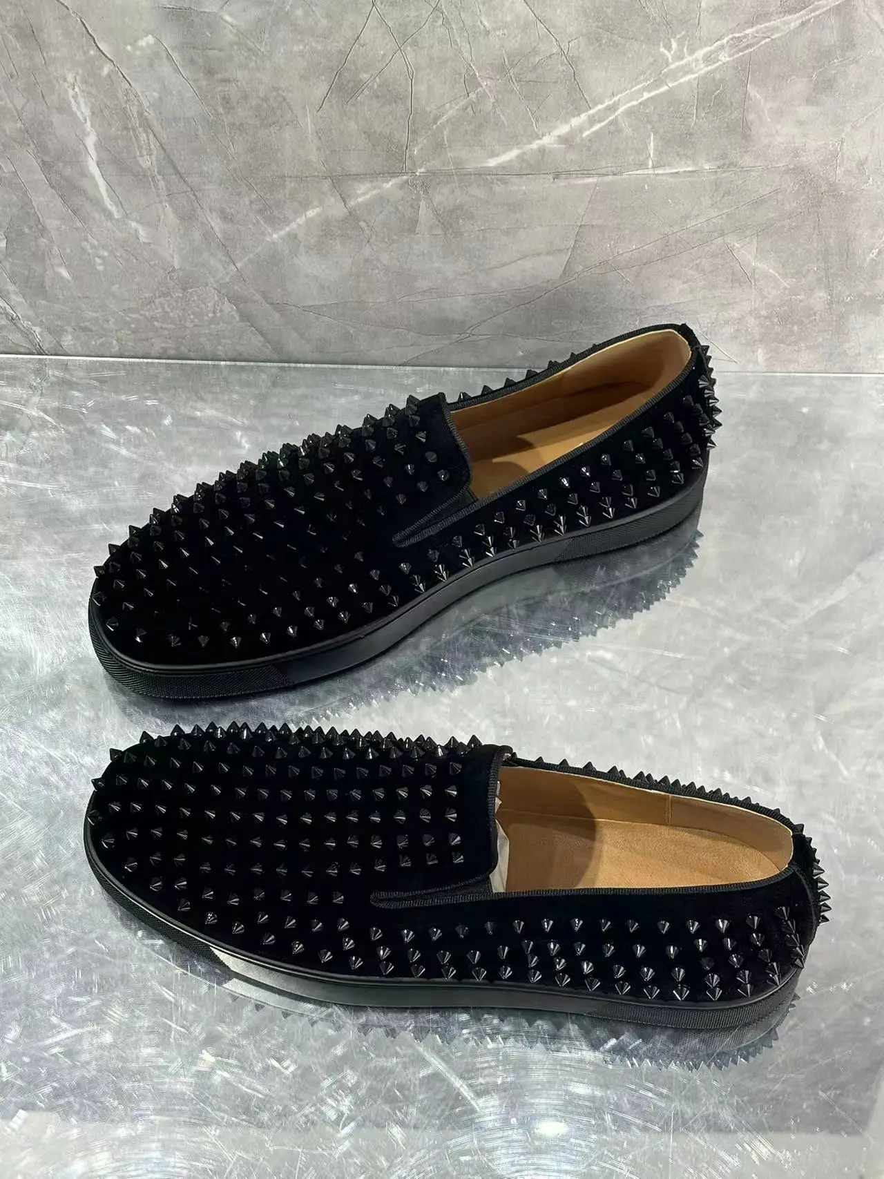 Fashion Rivet Men\'s Spring Autumn Loafer Shoes Round Toe Comfortable Low Heel Slip On Show Male Black Party Single Shoes