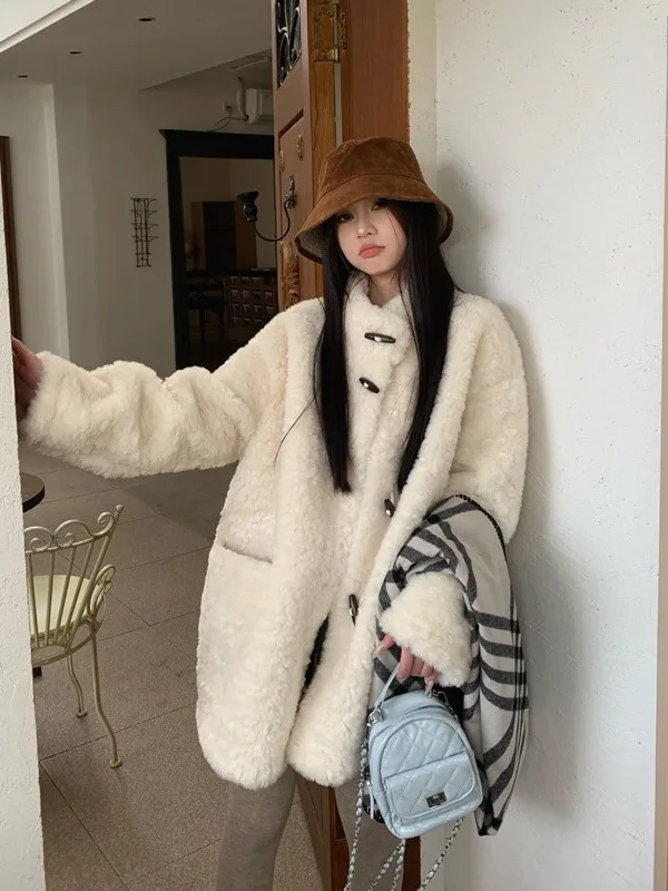

Sweet Style Large Size Women's Sheepskin Jacket with Button Loose Fit Winter Outerwear Korean Style High Waist Long Sleeve