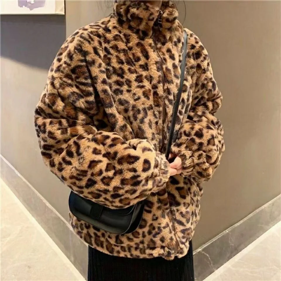 Winter 2023 Korean version loose warm lamb hair plus size short coat female leopard fur plush coat