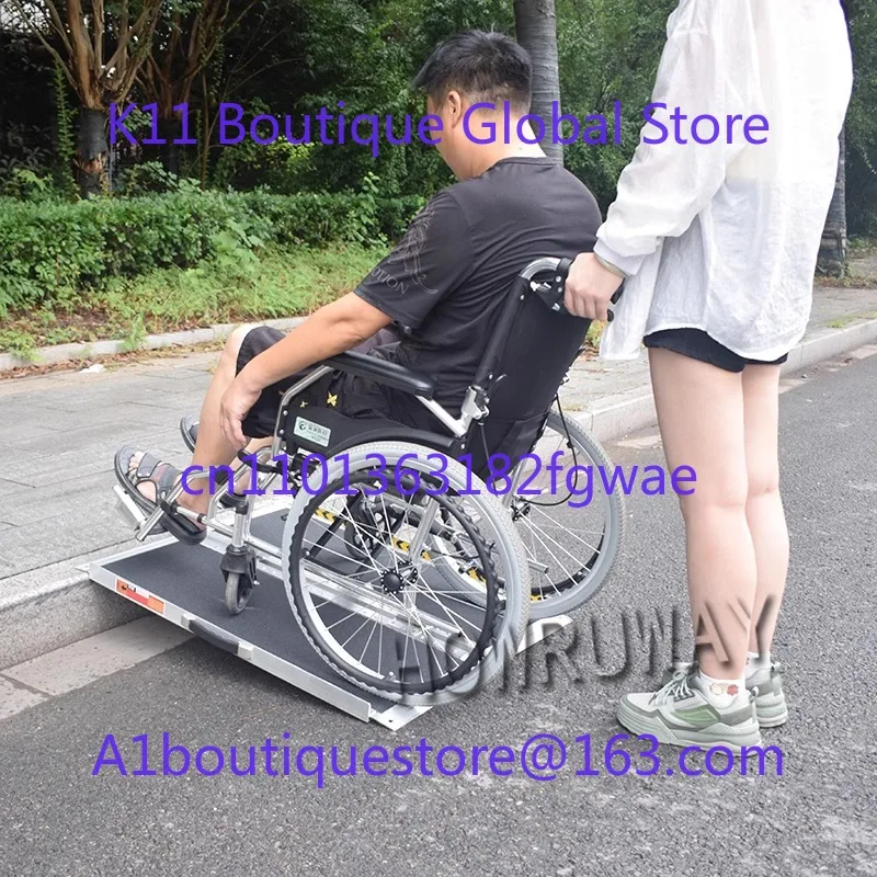 Accessible Aluminum Alloy Ramp Portable Non-slip Folding Mobile Staircase Ramp Wheelchair Ramp