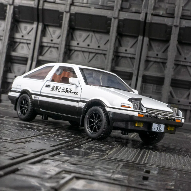 1:30 Toyota AE86 alloy car model acousto-optic pull-back door and hood trunk can open children's toys autumn mountains.