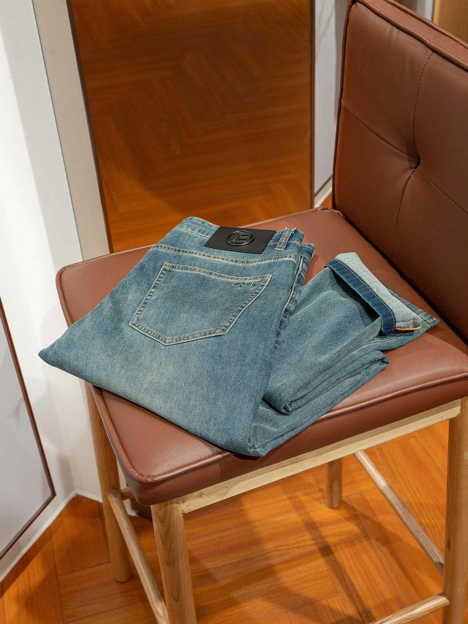 Comfort from the inside out High stretch cotton trousers Spring and summer fashion and versatile slim fit small straight jeans