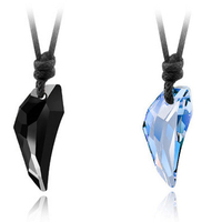 Vintage Wolf Tooth Men Antique Crystal Wolf Fang Tooth Pendant Necklace Rhinestone Pendant Necklace Jewelery