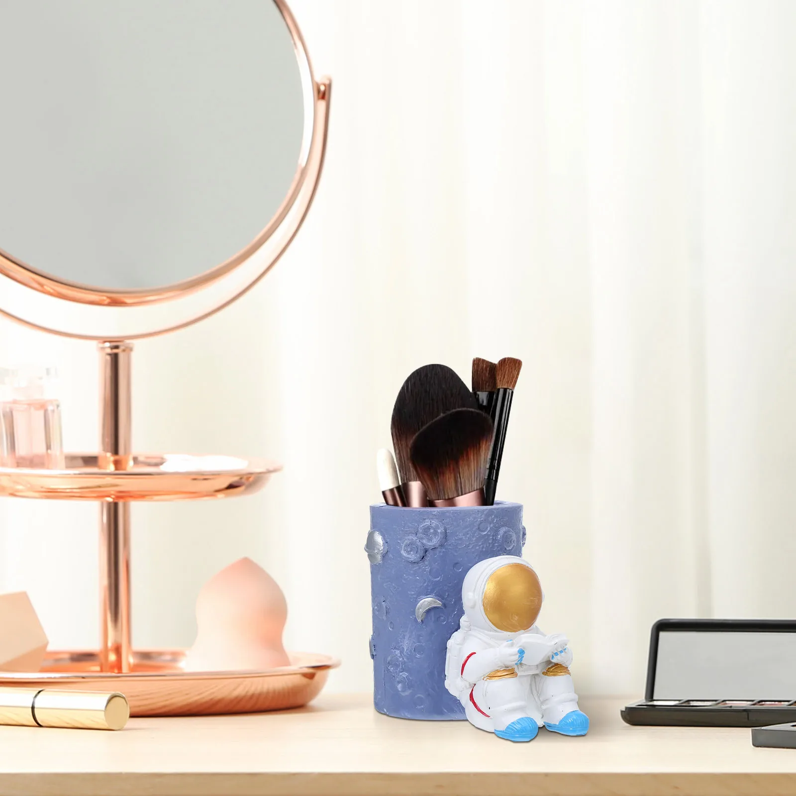 Portalápices creativo de astronauta, decoración de escritorio de resina, organizador de vasos para lápices para oficina, hogar, escuela, portalápices, estatuilla de astronauta