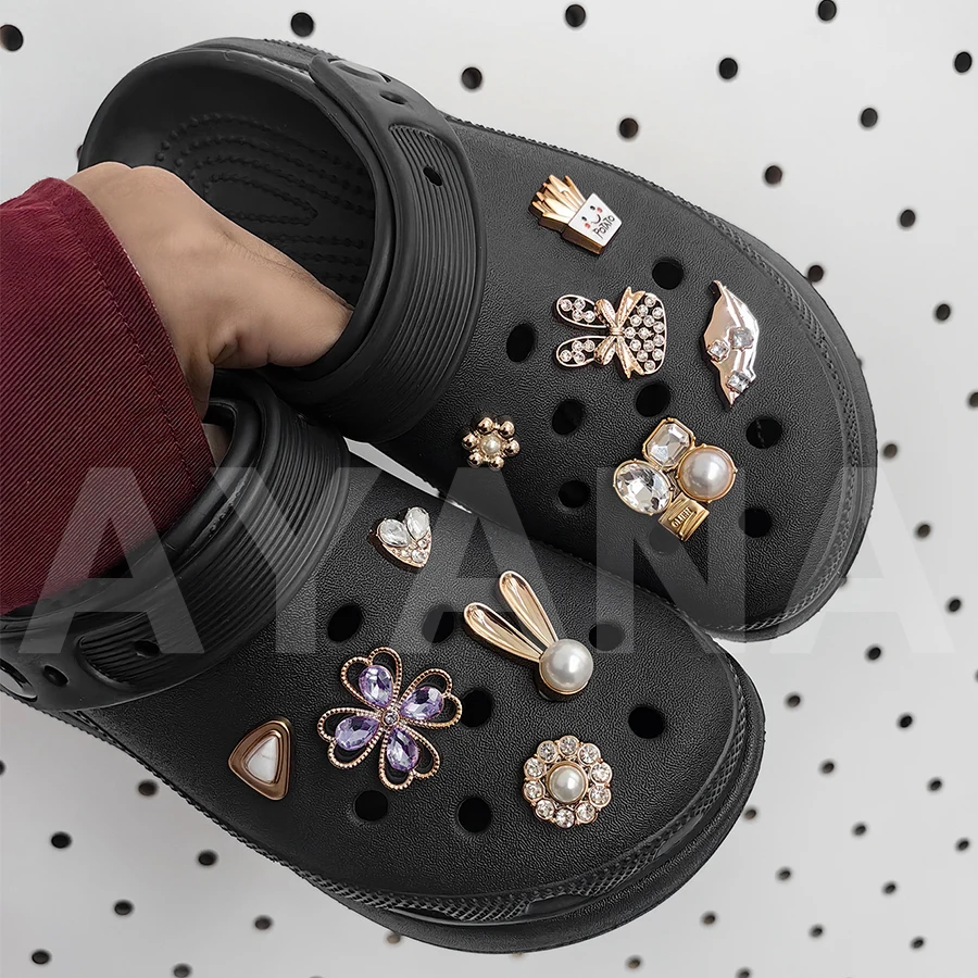 

11 шт. роскошные подвески в форме крокодила с жемчугом и стразами-милый кролик, цветок, сабо, украшения для сандалий, блестящие аксессуары для обуви «сделай сам», идея подарков