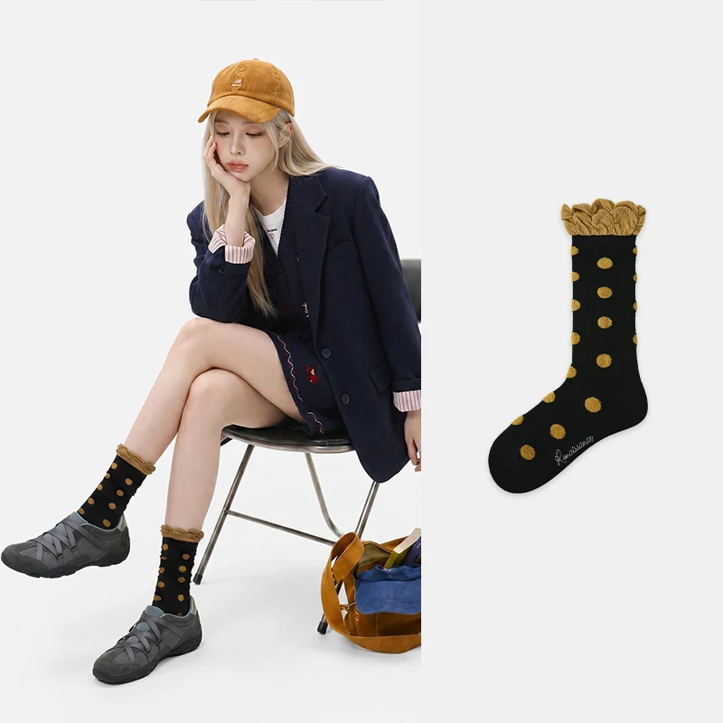 meias-de-veludo-pretas-e-amarelas-com-bolinhas-estilo-japones-para-outono-e-inverno-para-criancas