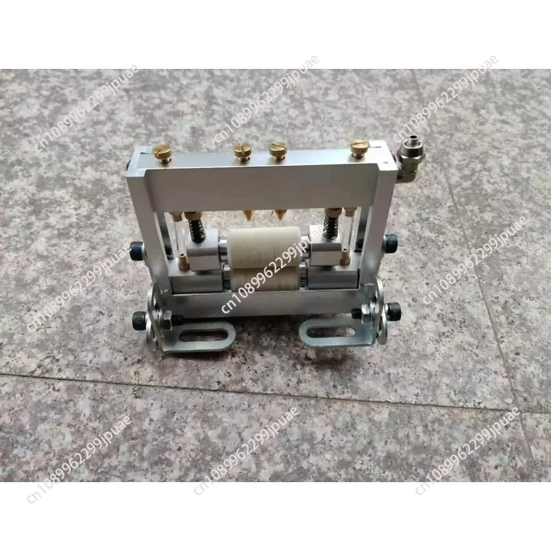 Punching machine double-sided automatic oil feeder brush oil machine wool wheel