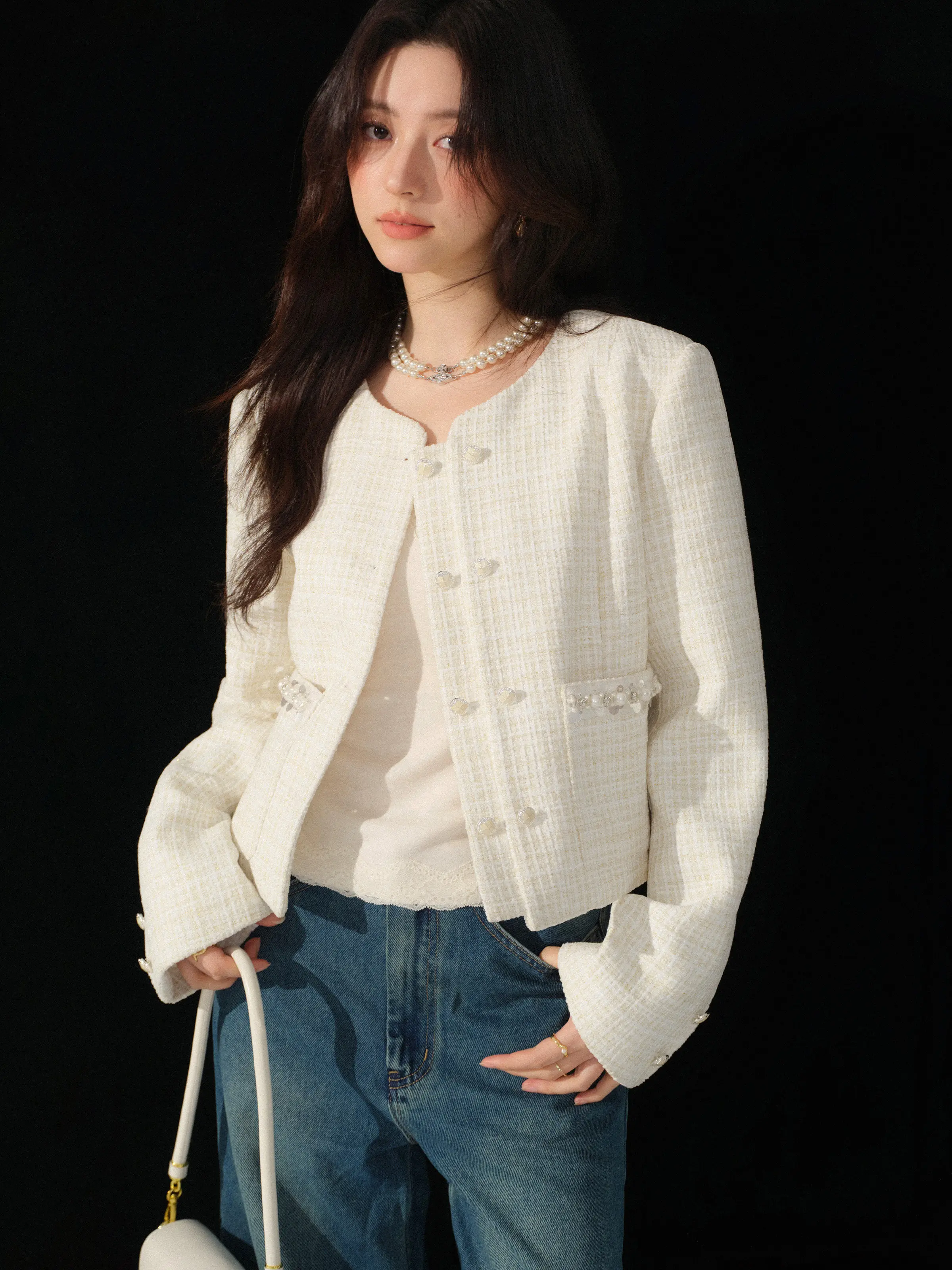 เสื้อแจ็คเก็ตสั้นผ้าทวีดสำหรับผู้หญิง สไตล์หรูหรา ทันสมัย ทรงครอป เหมาะสำหรับใส่ในฤดูใบไม้ผลิ สวมใส่สบายๆ ในชีวิตประจำวัน หรือใส่ไปทำงาน