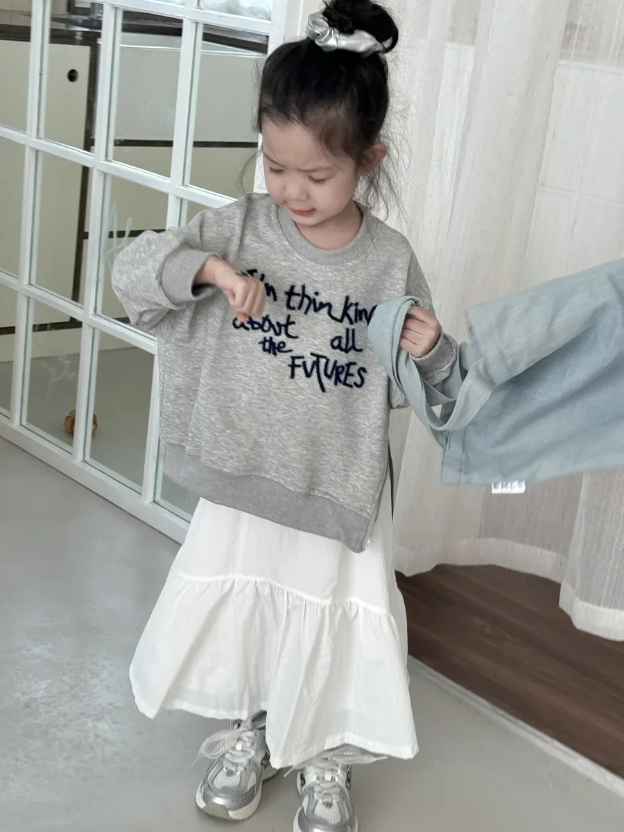 Hoodies Girl Korean Series Split Fork Sweater Children Embroidery Letter Easy Causal Fashion Simple Round Collar 2024