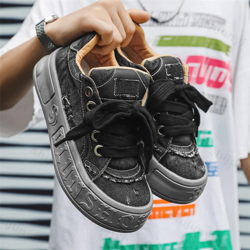 2025 Spring Men's Low Top Denim Casual Sports Shoes Fashion Versatile Height Increase Breathable Daily Chunky Sneakers for Men
