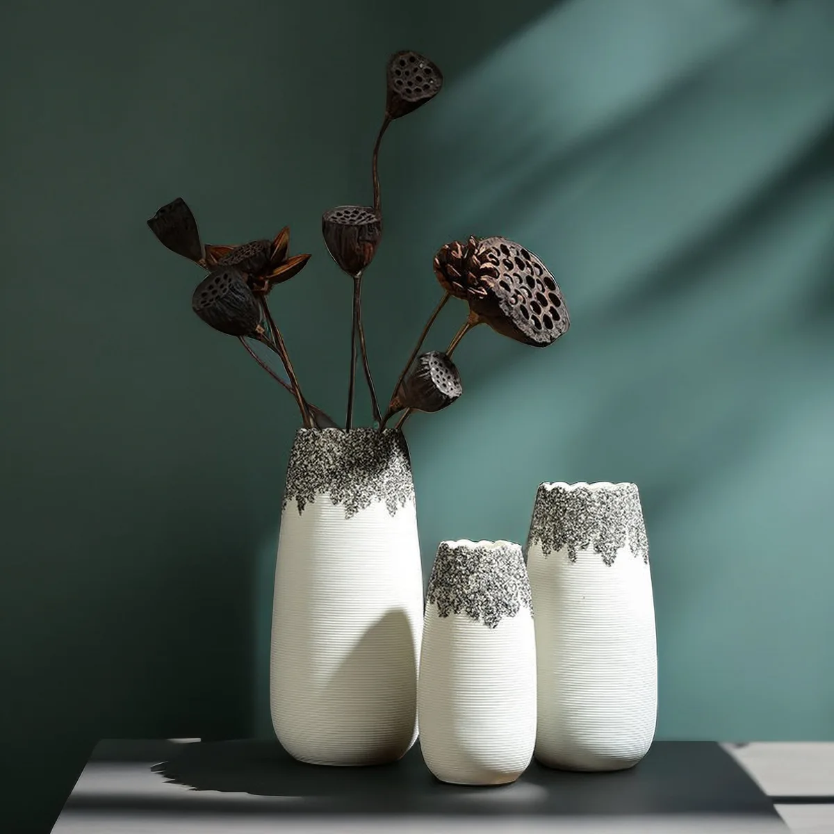 Antique White Ceramic Vase with Black Paint Porcelain Flower Vases for Boho Home Decor Table Living Room Shelf Decorative Vase