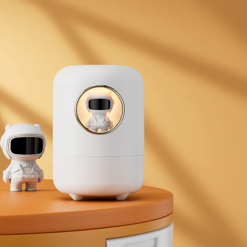 Umidificatore d'aria astronauta 300ml umidificatore domestico carino con luce notturna
