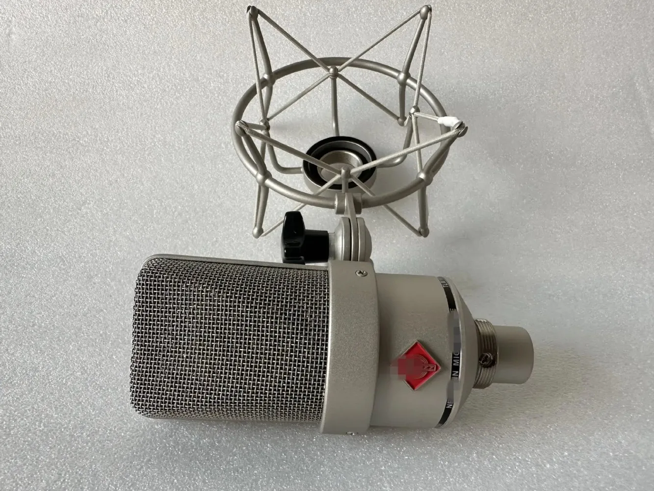 TLM103 Professional Wired Condenser Microphone Live Streaming Host Live Recording Studio Computer Home Set Black Microphone NEW