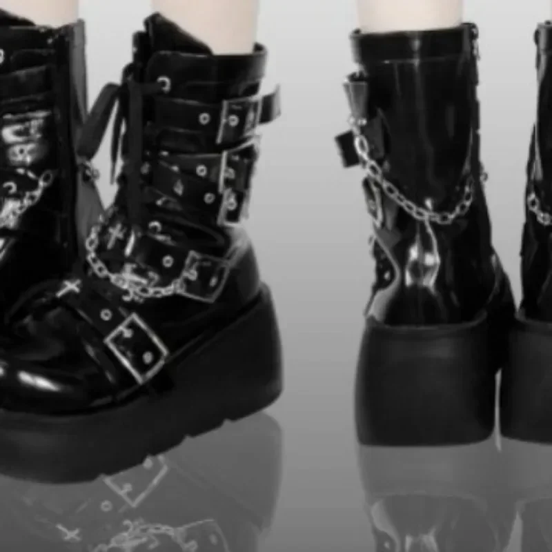 Metalowy łańcuszek lakierki punkowe botki damskie 2023. zimowe designerskie buty na grubej platformie kobieta czarne gotyckie buty Lolita