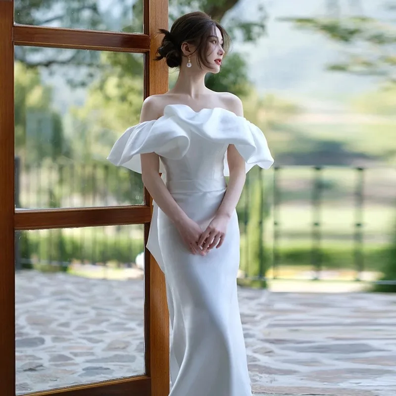 Satin Light Travel Racket Welcome Yarn off-Shoulder Wedding Simple Fishtail Skirt Banquet Temperament Dress