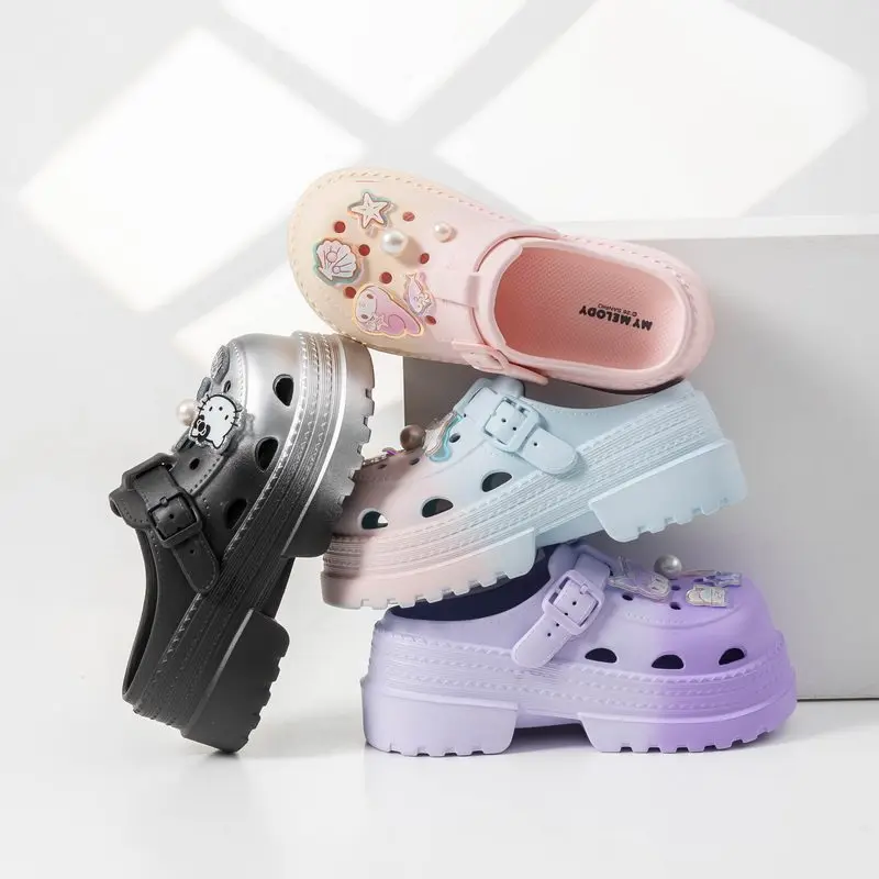 

Cute Hello Kitty Anime Periphery Clogs Pearl Embellished Anti Slip Thick Sole Casual Outdoor Beach Summer Slides Sandals Gift