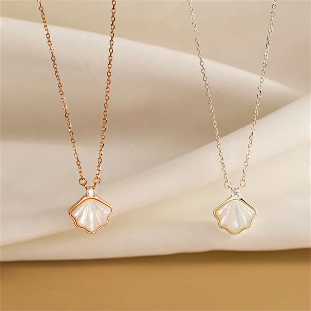 

Korean Women's Tulip Necklace, S925 Silver, Emerald Zircon Forest-Style Light Luxury Temperament Flower Collarbone Chain