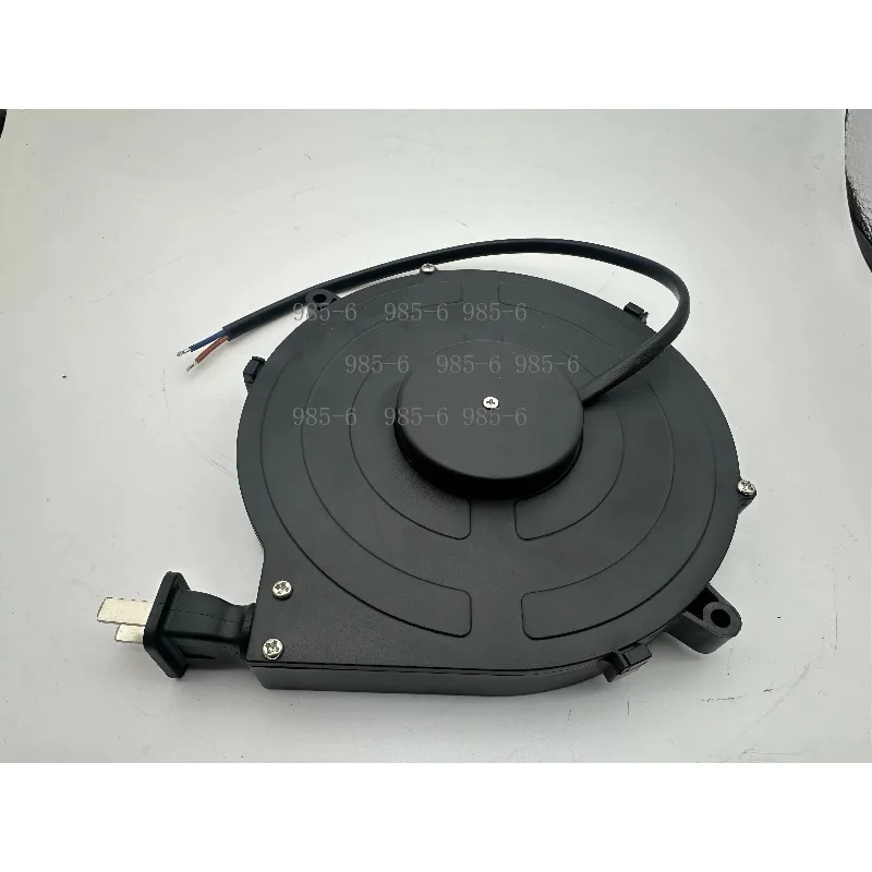220v H05VV-F 3G1.5mm2 X 2.5M(L) ML-0612 Retractable Electric Cord Reel Drum with Plug 1500w-3000w