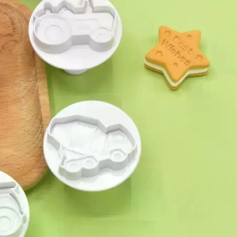 4pcs 3D Car Plane Cookie Cutter Set Transportation Theme Biscuit Molds for DIY Baking Family Party Favors Easy to Use