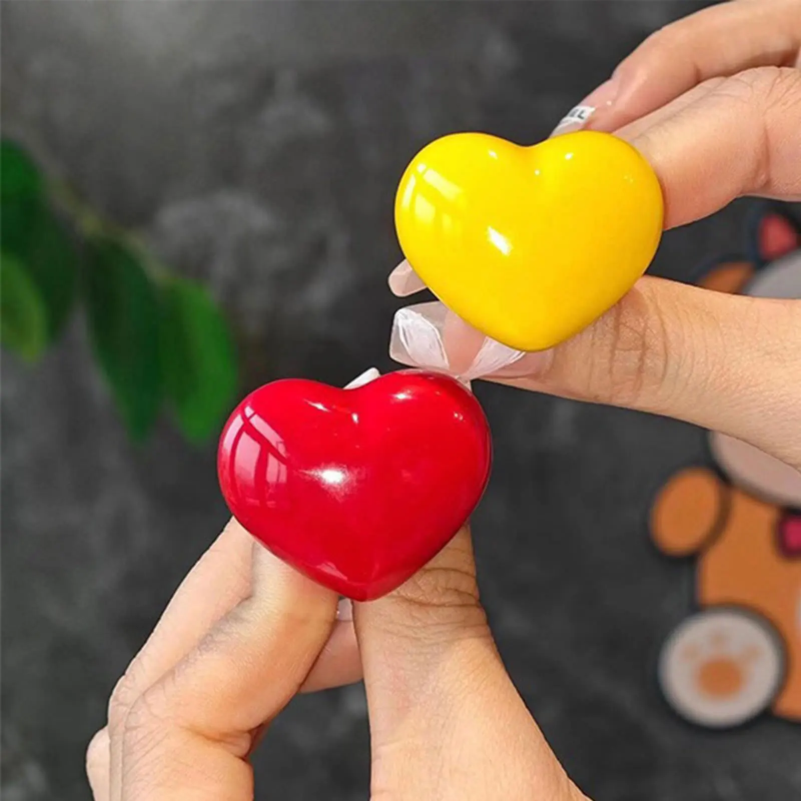 4 Pcs Love Heart Shaped Toilet Tank Press Button Toilet Flusher Top Push Button Protect Women Manicures Bathroom Accessories