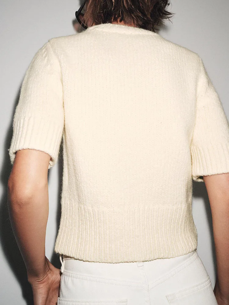 เสื้อสเวตเตอร์ถักไหมพรมทรงกลมแบบสบายๆ รุ่นใหม่สำหรับฤดูหนาว แฟชั่นผู้หญิง เรียบง่าย ใส่ได้หลากหลาย สวมใส่สบาย ทรงเข้ารูป