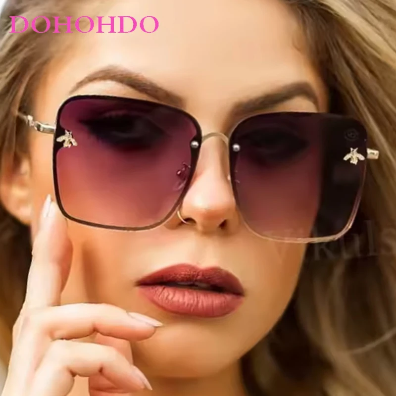 

New Fashion Metal Oversized Square Sun Glasses Women Men Retro Luxury Designer Shades Summer Traveling Drive Eyeglasses UV400