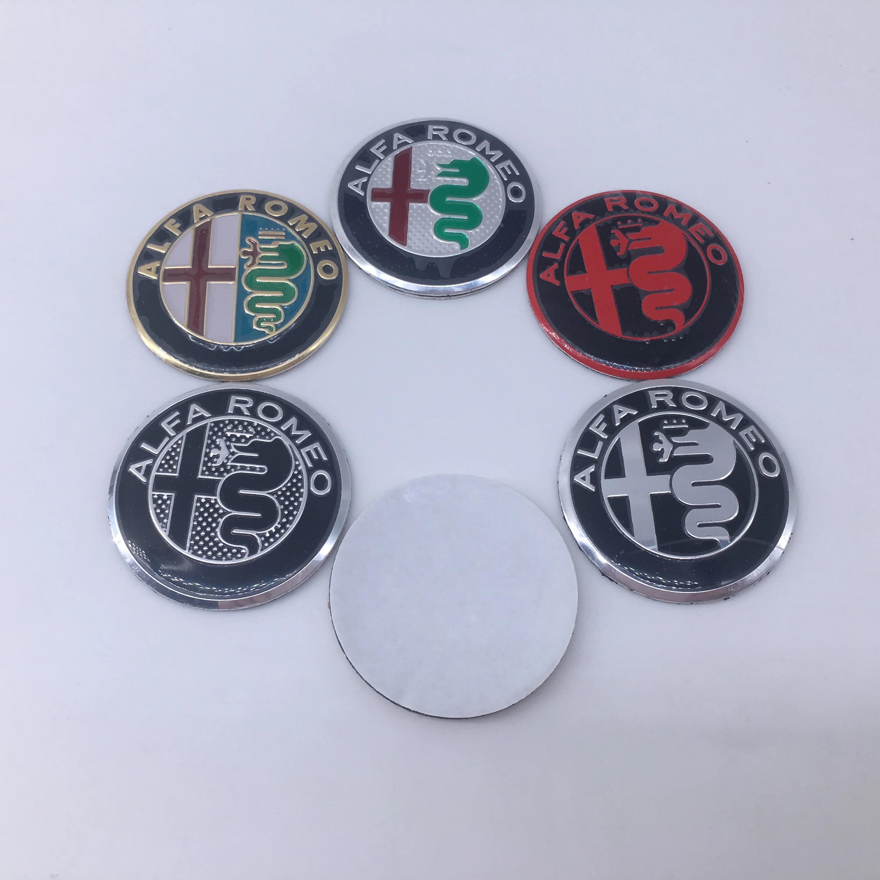 4pcs 40MM forAlfa Romeo Steering Wheel Badge Car emblem For Giulia Stelvio Giulietta 156 159 147 Mito Tonale Brera Disco Vola