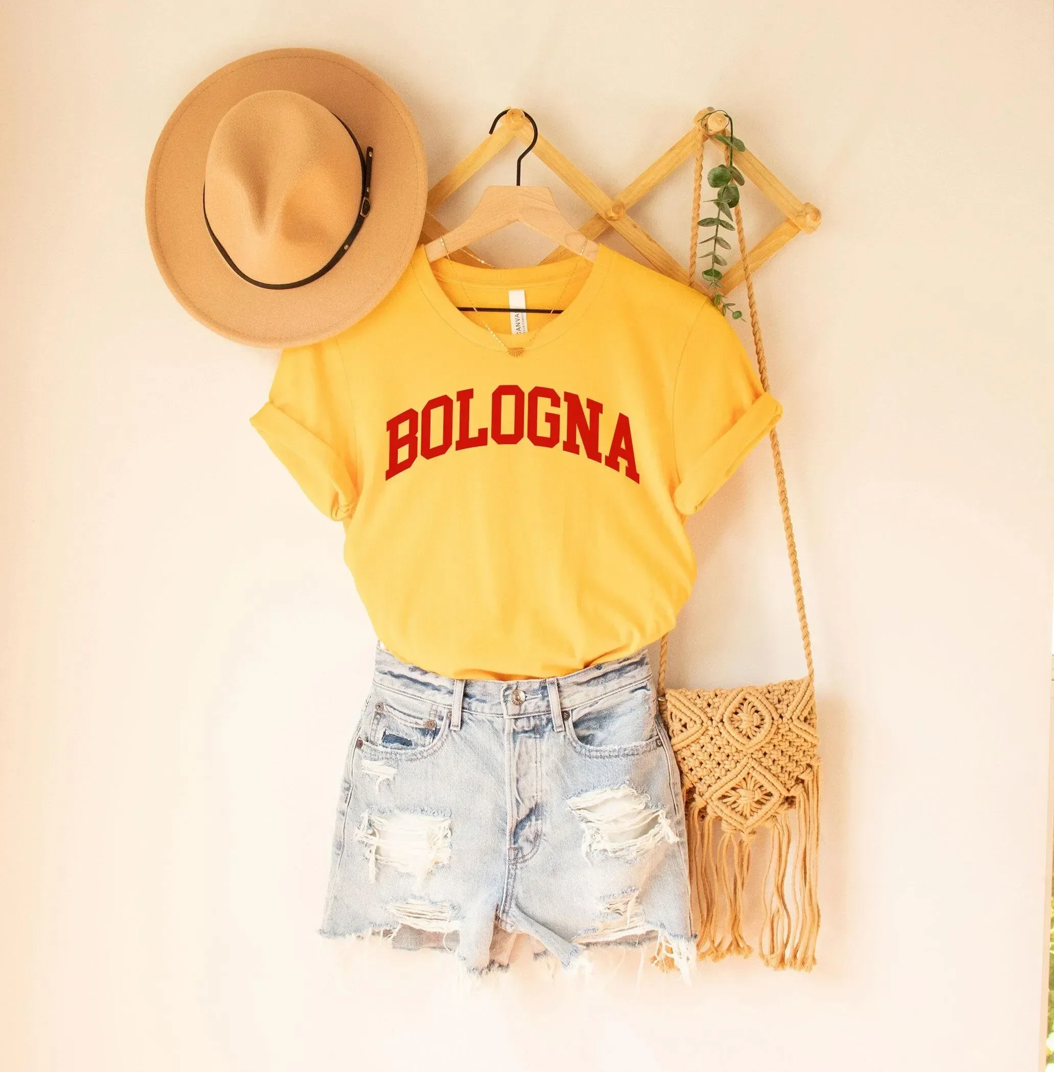 Bologna T Shirt Italia vacation Italy Travel In Vintage