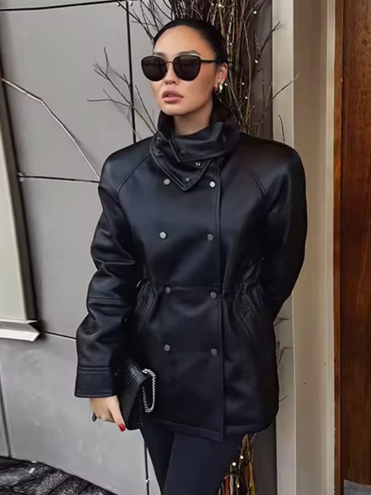 Giacca in pelle da donna 2025 Autunno Inverno New Fashion Tinta unita Manica lunga Cappotto doppiopetto Capispalla femminile chic per il tempo libero