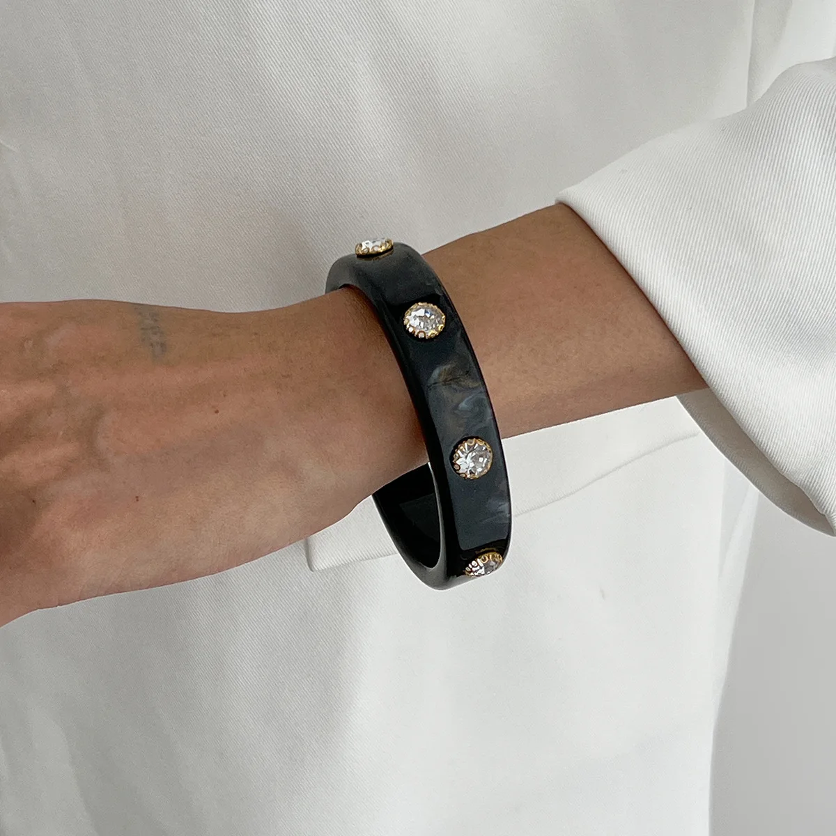 3 نمط مبالغ فيه عدم انتظام سميكة الاكريليك أساور الشرير ريترو بوهو الربط مطاطا حبل الراتنج أساور مجوهرات للنساء