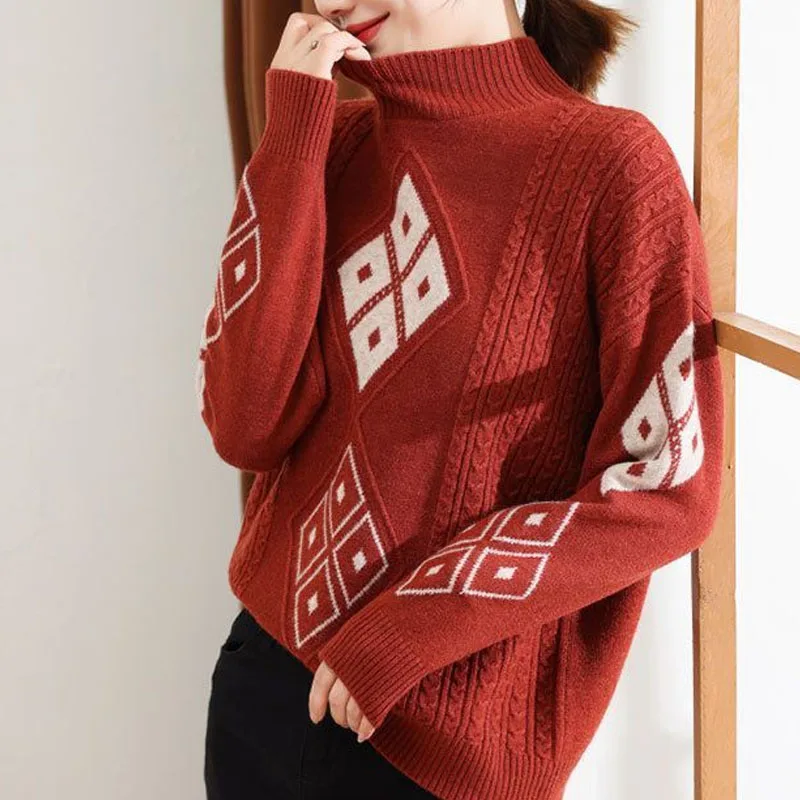 New Autumn/Winter Fashion Korean Edition Plush Thickened Half High Neck Loose and Versatile Western Style Slim Women\'s Sweater