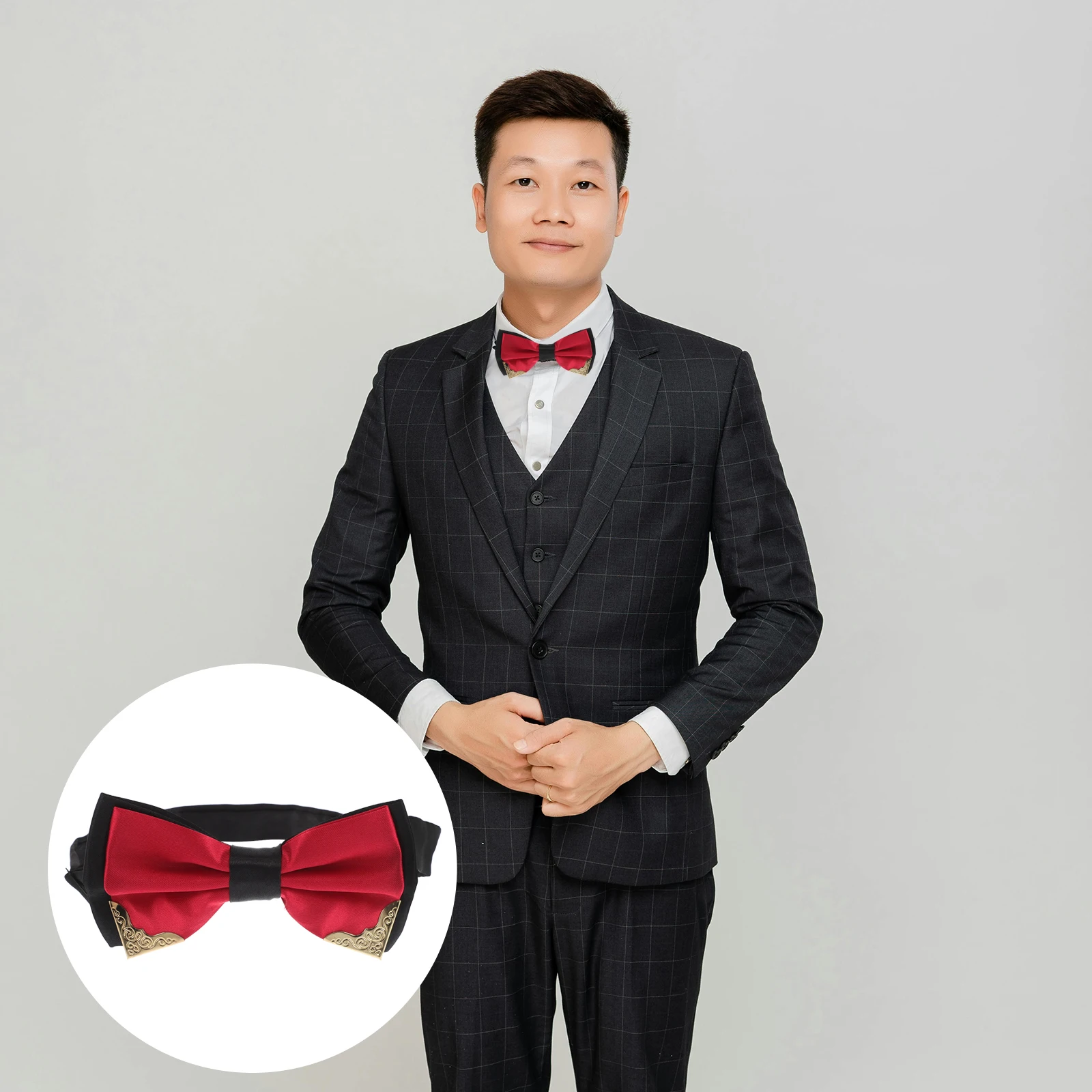 Рисунок 3 - Галстук-бабочка с металлической отделкой