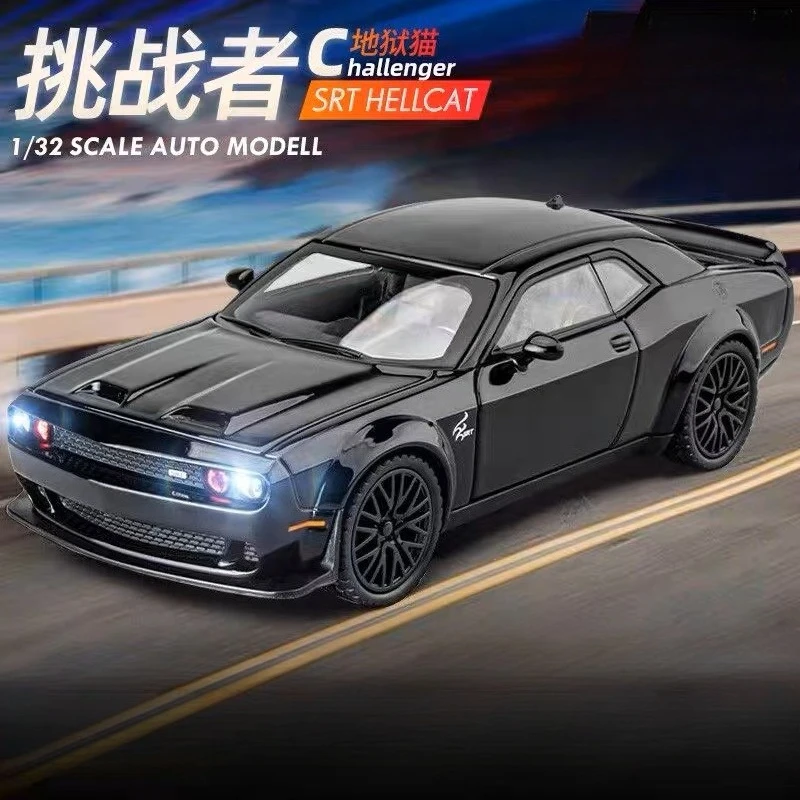 

1:32 Dodge Challenger SRT Hellcat, литая под давлением модель автомобиля из сплава металла, коллекция звуков и света, декоративные украшения для хобби, подарок для мальчика