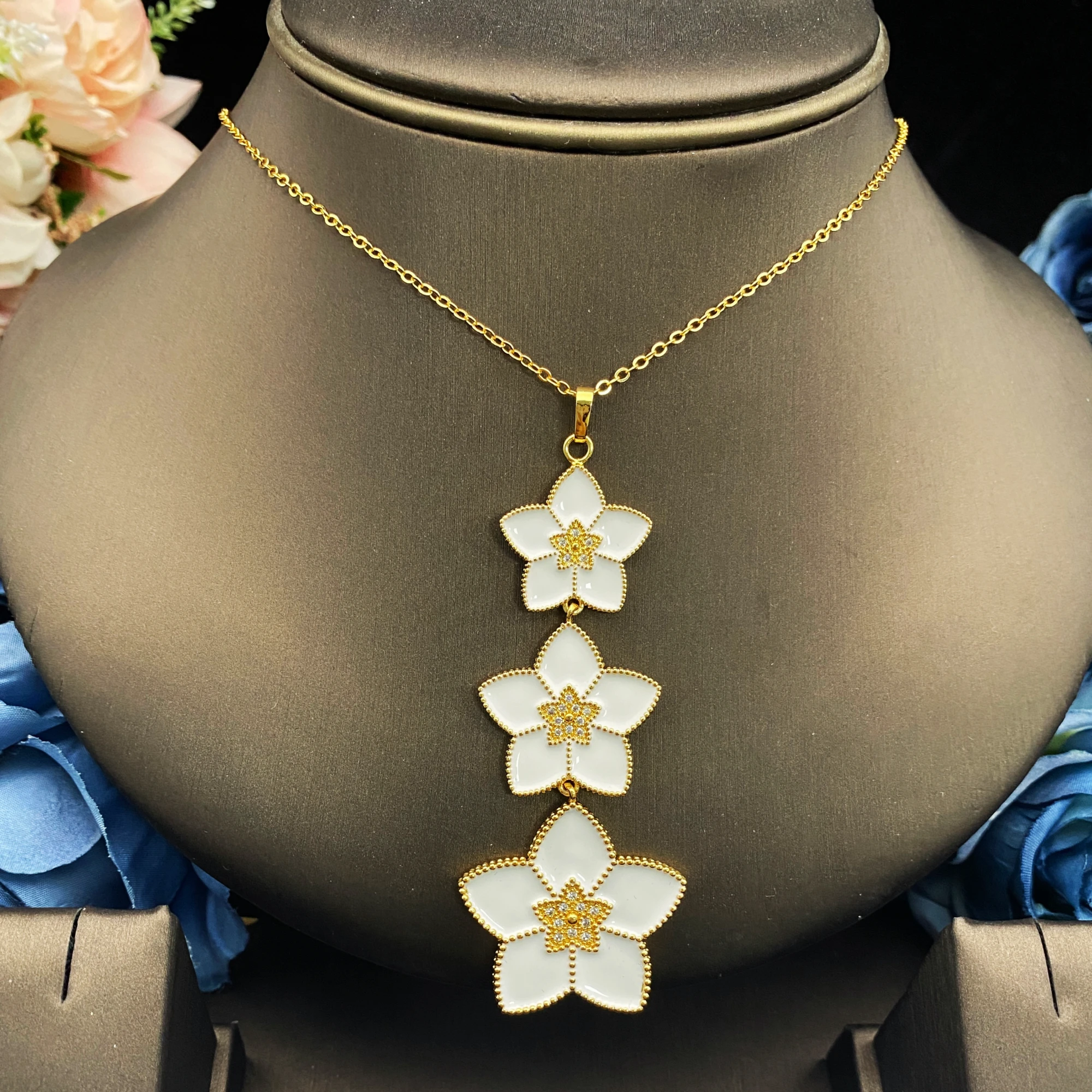 JRH Vintage Floral Jewelry Set 4Piece Gold Plated Drip Oil Hand Chain Ring Necklace Earrings Women Luxe Style Commute Accessorie