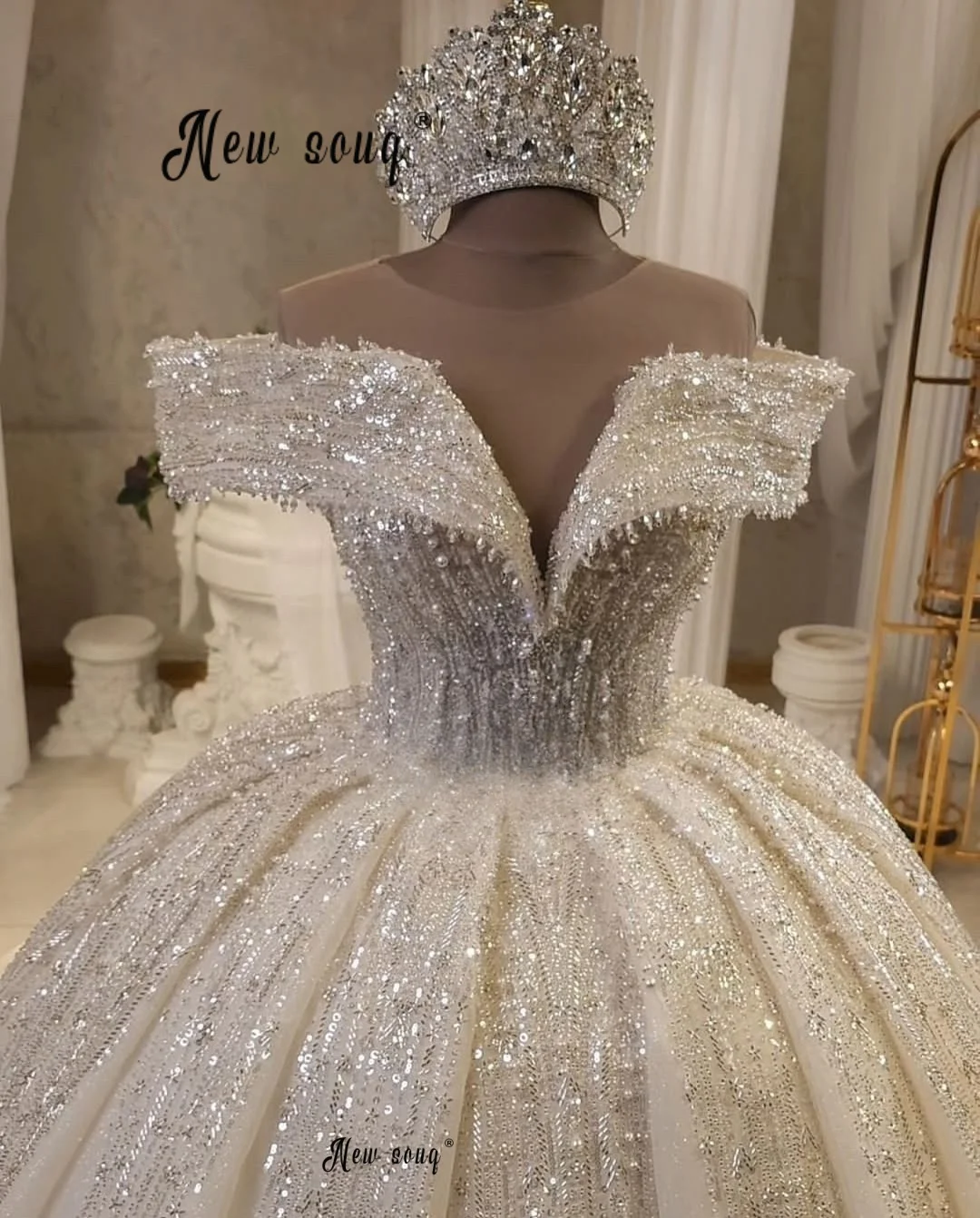 

Dubai Luxury Off Shoulder Wedding Dress Ball Gown Puffy Bridal Dresses A Line Customized Beaded Formal Dress For Bridal 2025