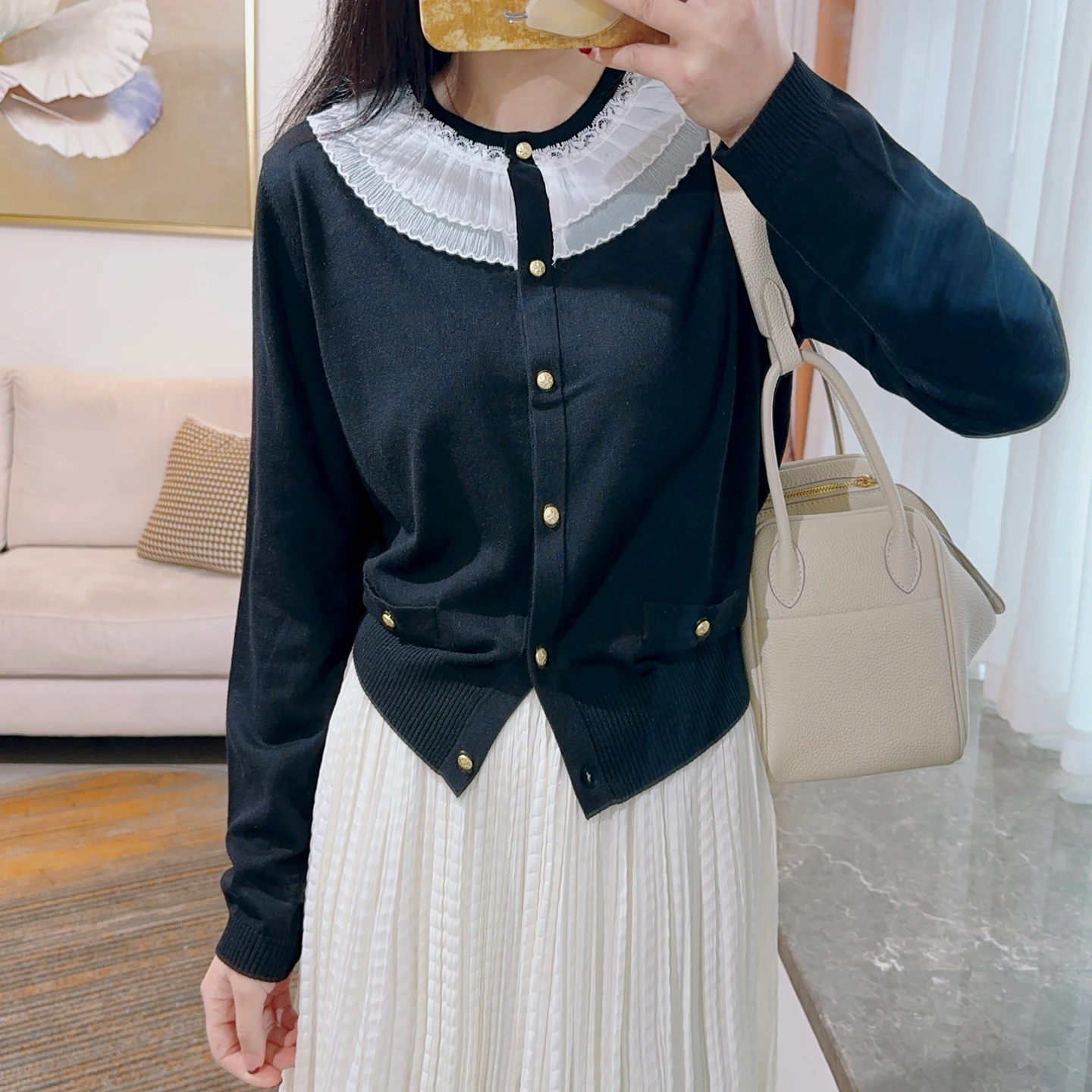 

Korean Style Soft Lace Trim Slimming Wool Knitted Long Sleeve Women Loose round Neck Slimming Top Luxury Style Regular Fit