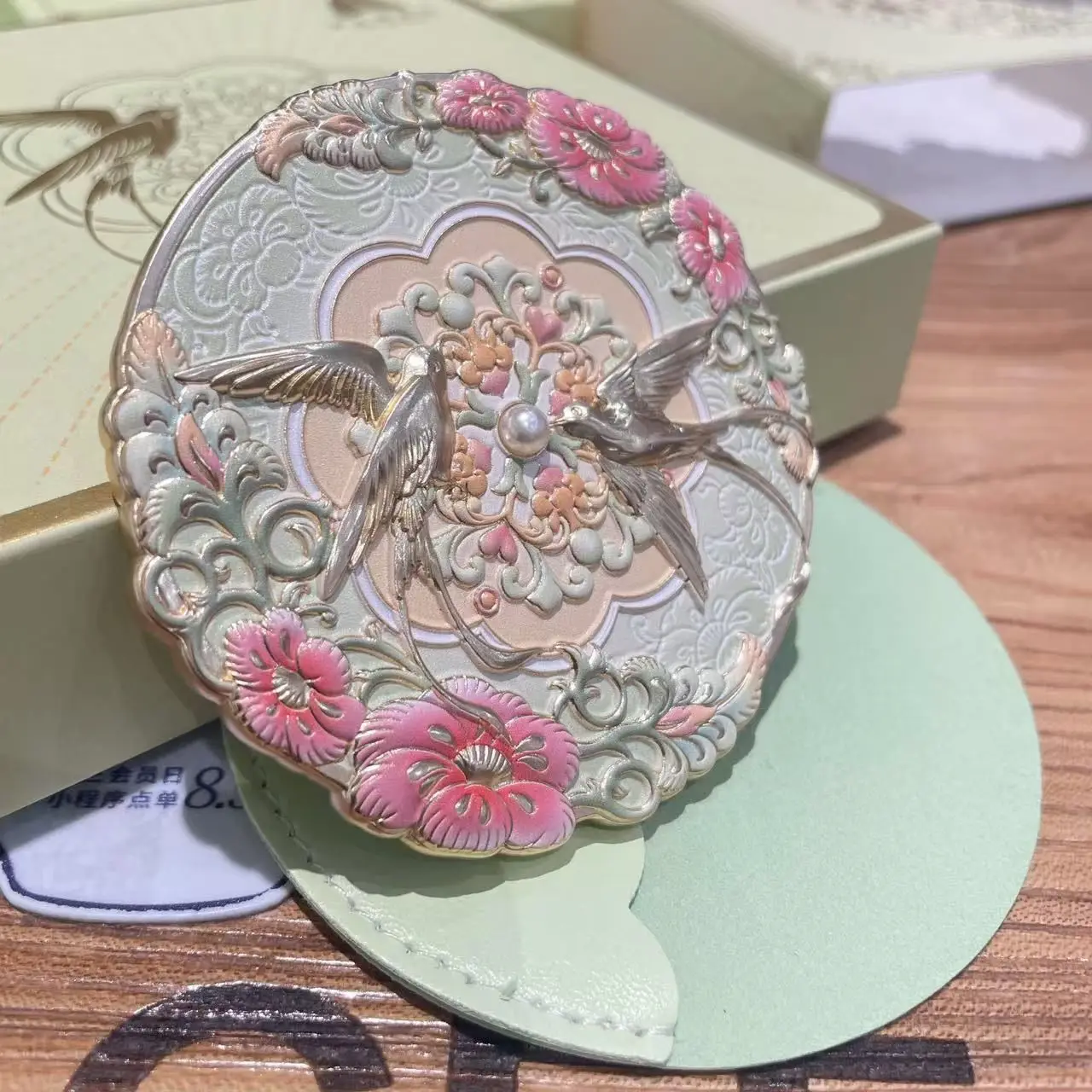 Museum Cultural Creative Makeup Lark Mirror High Appearance Chinese Style Custom Collection Palace Compact Mirror