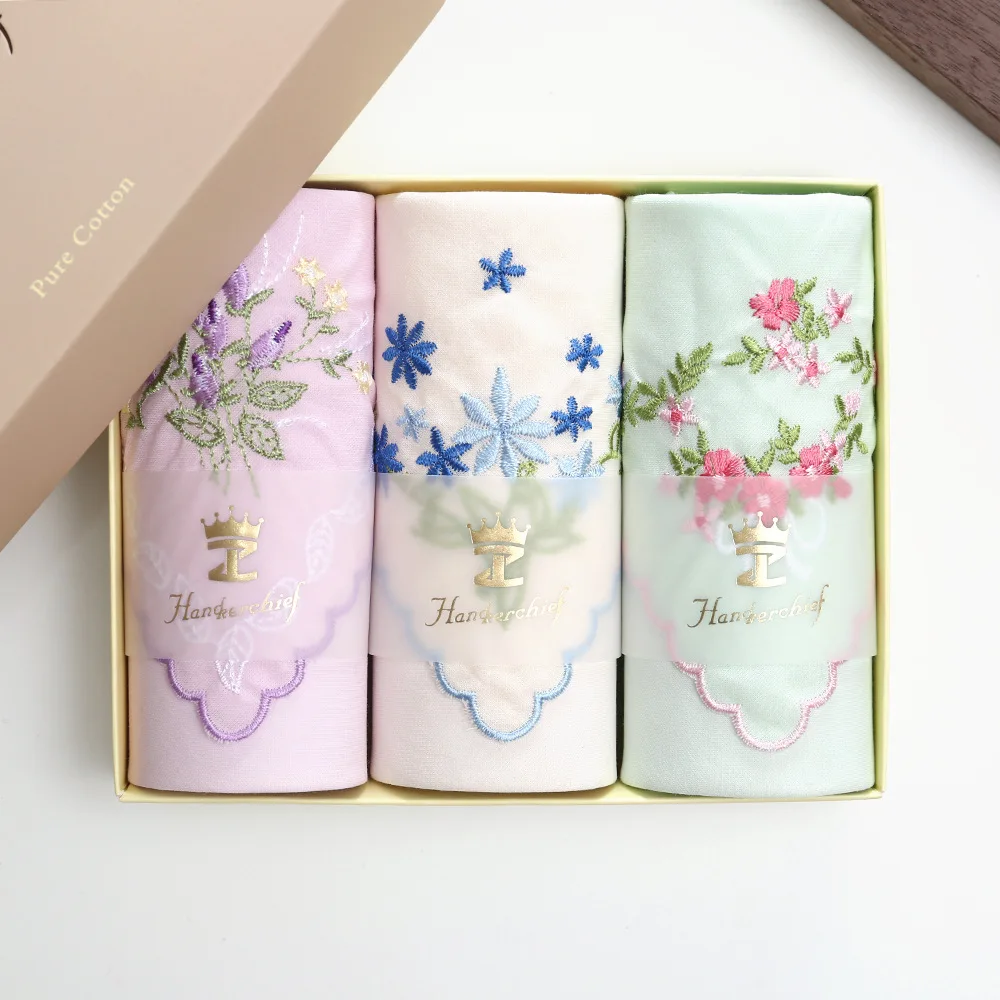 Confezione regalo squisita Fazzoletto da donna Asciugamano quadrato con fiori ricamati in puro cotone per ragazze Matrimonio floreale sottile antico