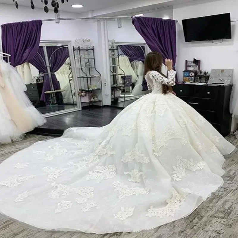 Robe de Mariée en Dentelle à Manches sulfBouffantes, Vêtement Personnalisé avec Traîne de Chapelle pour Patients