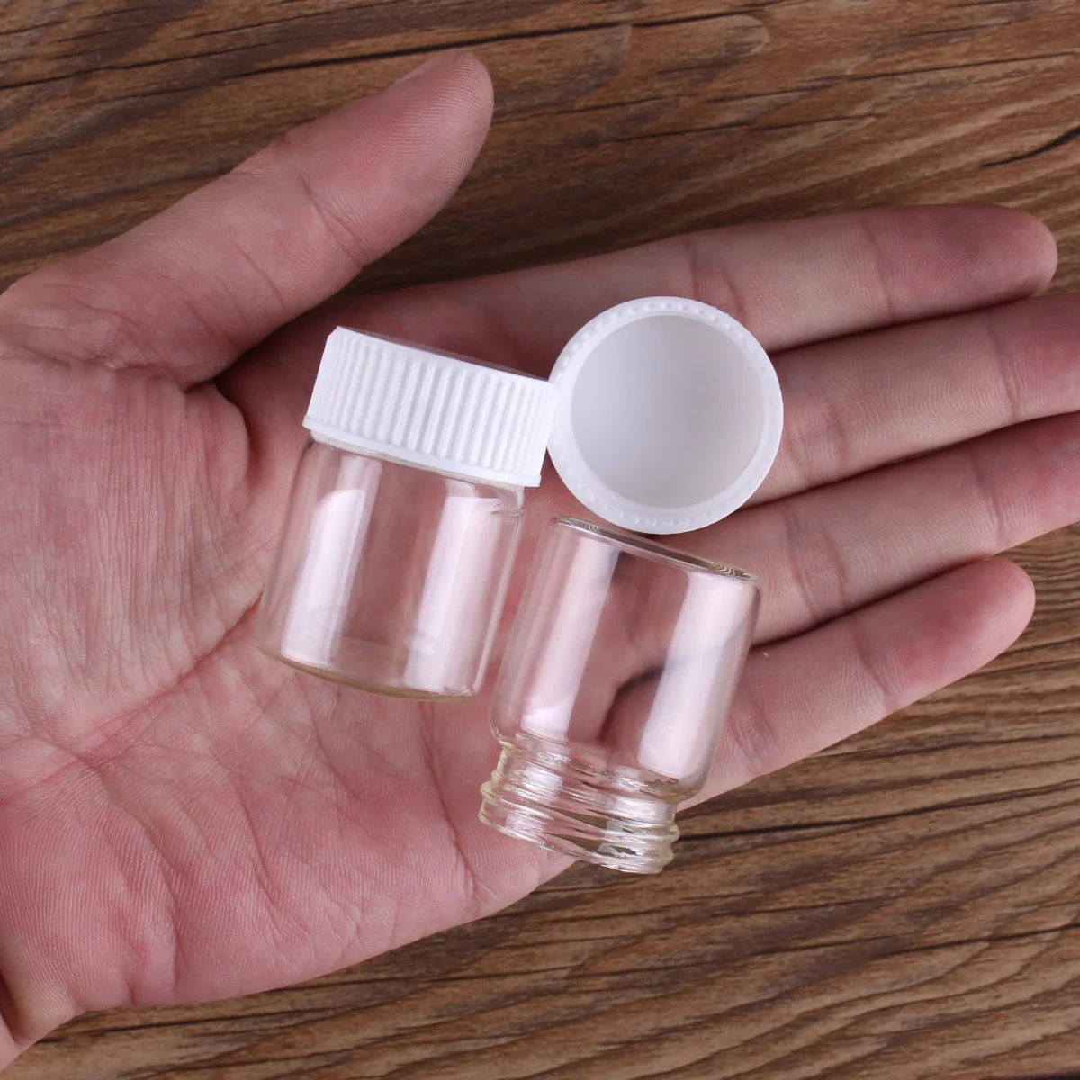 

24pcs 30*40mm 15ml Transparent Glass perfume Bottles with White Plastic Screw Cap Tiny Jar Vials DIY Craft