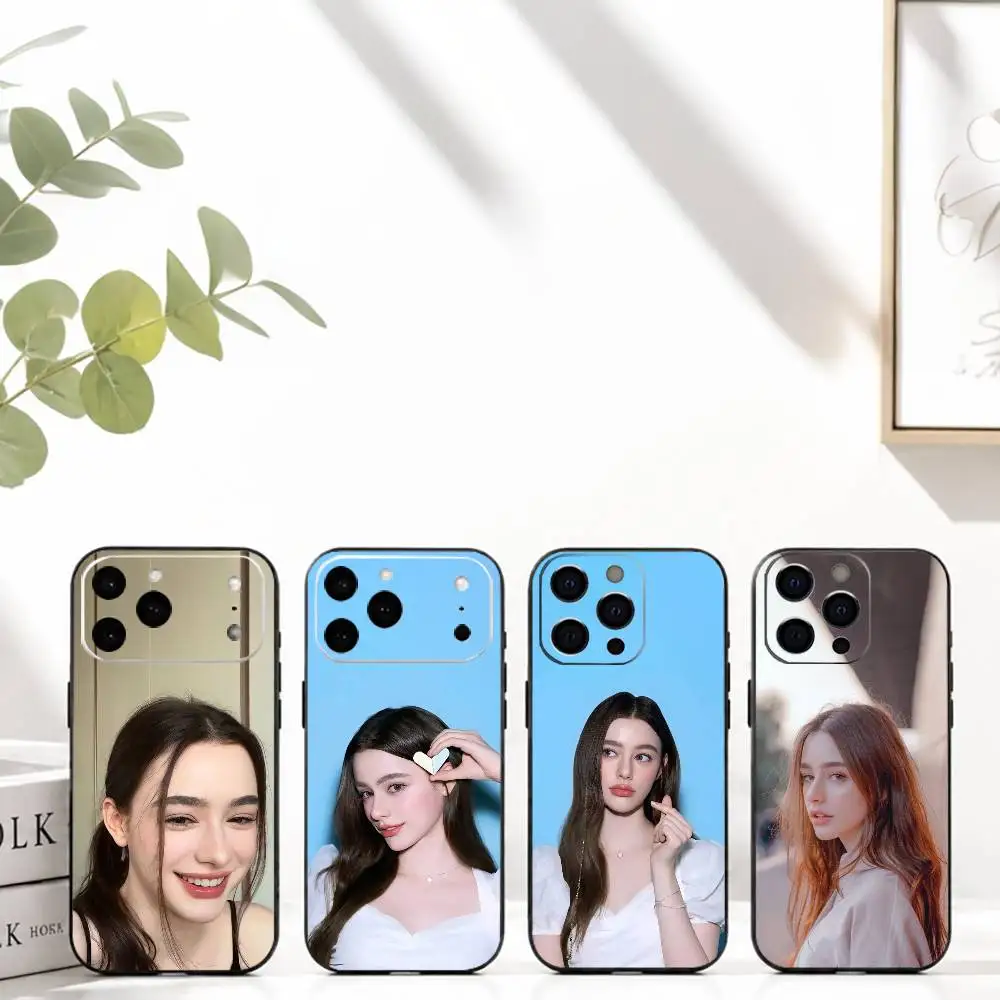 Coque de téléphone I-Influencer Dasha Taran pour iPhone 17, 16, 15, 14, 13, 12, 11 Plus, Pro Max, autres modèles – Housse souple noire